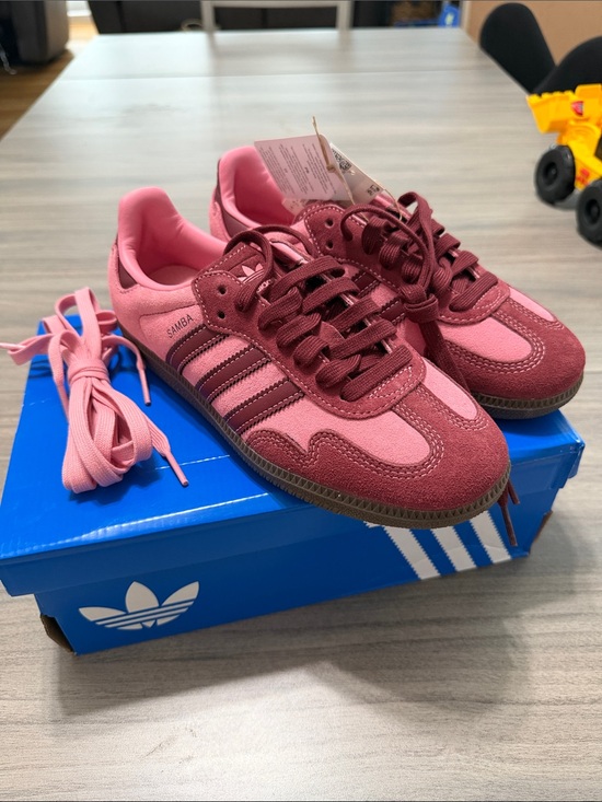 adidas Shoes - Adidas Samba Women’s Sneakers in Burgundy and Pink (Roseti/gum buttons)